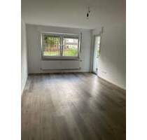 Sehr schöne sanierte 2 Zimmer Wohnung mit Balkon in Duisburg zu vermieten