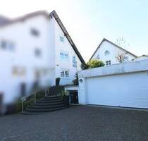 Ruhiges Familienidyll in Sackgassenlage - 5-Zi.-EFH mit Doppelgarage in Radevormwald