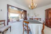 Anliegendes Esszimmer - 
