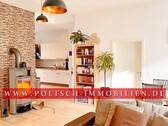 Wohnzimmer mit Kamin - Sofort einziehen: Schicke 4-Raum-ETW mit Balkon, Kamin, Aufzug und Stellplatz nähe Gera-Arcaden