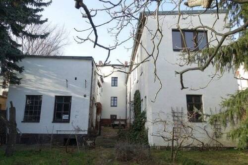 Hausansicht - 1 Zimmer Mehrfamilienhaus, Wohnhaus in Großenhain