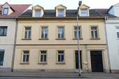 Hausansicht Straßenseite - Mehrfamilienhaus, Wohnhaus mit 335,00 m&sup2; in Großenhain zum Kaufen