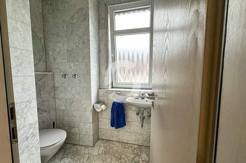WC - 