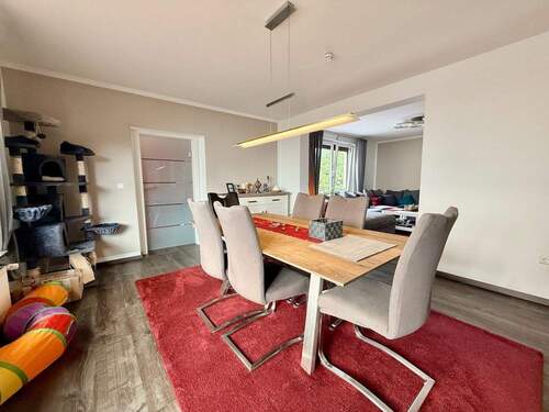 Wohn/ Essbereich EG - 6 Zimmer Mehrfamilienhaus, Wohnhaus zum Kaufen in Neustadt am Rübenberge