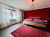 Schlafzimmer EG - 