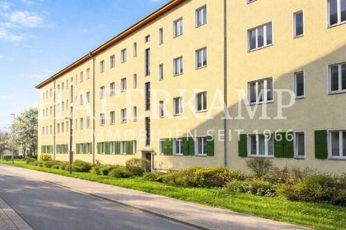 Ansicht - Charmante 2-Zimmer-Altbauwohnung mit Balkon zum grünen Innenhof im beliebten Ostseeviertel Prenzlauer Berg