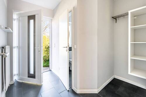 Flur - Reihenendhaus mit 137,30 m&sup2; in Reinbek zum Kaufen
