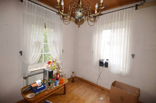 Wohnzimmer - 4 Zimmer Einfamilienhaus zum Kaufen in Alsdorf