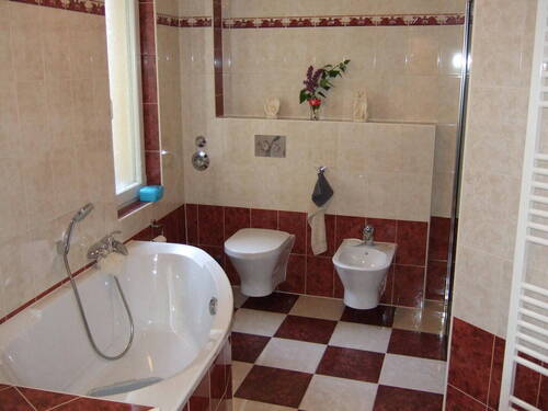 Bade mit Badewanne - 