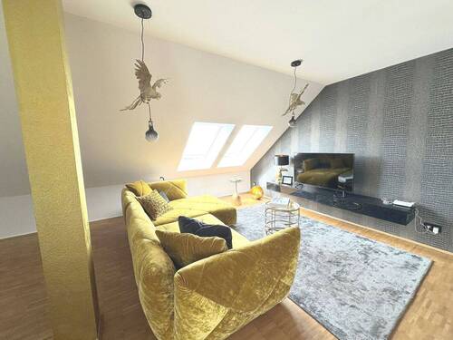 Wohnzimmer - 2 Zimmer Etagenwohnung zur Miete in Trier