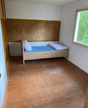 Schlafzimmer Gartenseite.jpg - 