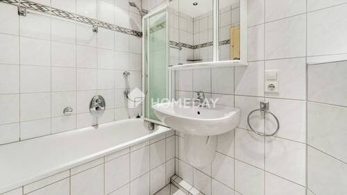 1. OG Badezimmer 2 - 