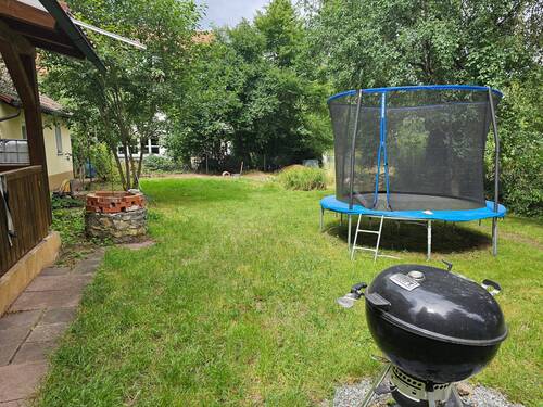 Urlaub zu Hause - Großer Garten, mit Blick in die Natur...3 Familienhaus, bis vor kurzem vermietet, nun leerstehend