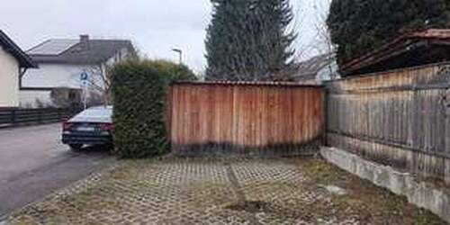 oberirdischer Stellplatz - 