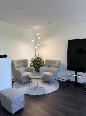 Einrichtungsbeispiel - Büro mit 24,00 m&sup2; in Planegg zur Miete