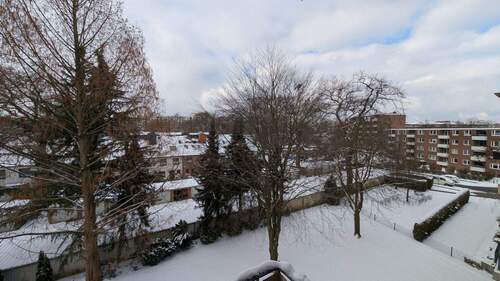 Ausblick vom Balkon - Etagenwohnung mit 97,70 m&sup2; in Glinde zur Miete