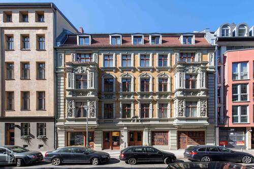 Außenansicht - Stilvolle Altbauwohnung im angesagten Scheunenviertel 