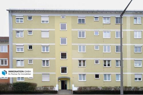 Hausansicht - 2 Zimmer Etagenwohnung zum Kaufen in Fürth