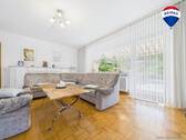 REMAX Immobilien DeLux Einfamilienhaus Wohnzimmer Führweiler Mark Borowicz - Einfamilienhaus in Rehlingen-Siersburg / Fürweiler