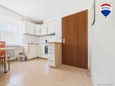 REMAX Immobilien DeLux Einfamilienhaus Küche Führweiler Mark Borowicz - Einfamilienhaus mit 111,00 m&sup2; in Rehlingen-Siersburg / Fürweiler zum Kaufen