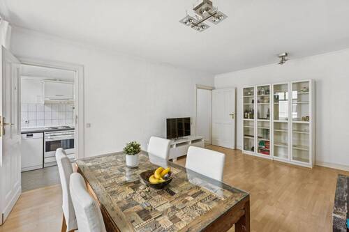 Wohnzimmer - 3 Zimmer Etagenwohnung in Berlin
