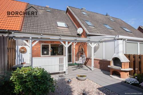 Terrasse Außenansicht - Perfekt für die kleine Familie - Reihenhaus nahe der Bahnschienen zu verkaufen