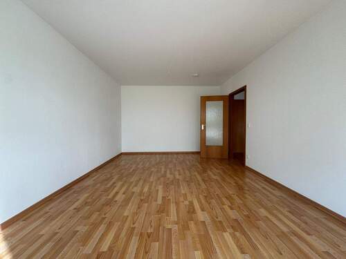 Wohnzimmer - 2 Zimmer Etagenwohnung zur Miete in Leipzig