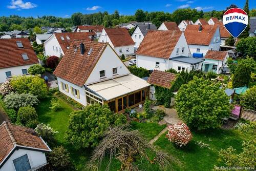 bearbeitet 3 - 6 Zimmer Einfamilienhaus in Mettlach / Keuchingen