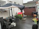 Hofansicht Whg.Nr. 1 - 1 Zimmer Mehrfamilienhaus, Wohnhaus zum Kaufen in Wiesbaden
