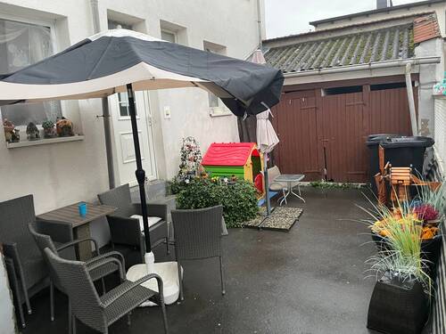 Hofansicht - 1 Zimmer Mehrfamilienhaus, Wohnhaus in Wiesbaden