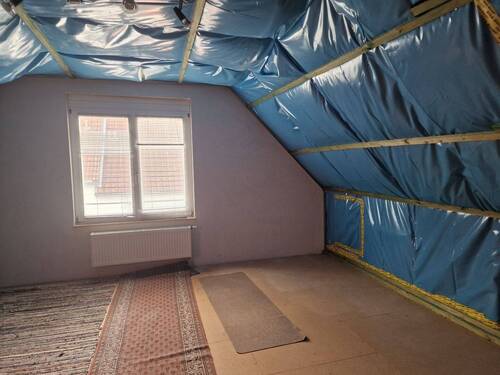 Riesiger DG zum Ausbau vorbereitet - 