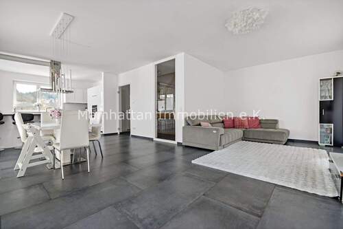 Wohnen & Essen - 5 Zimmer Doppelhaushälfte zum Kaufen in Schmitten