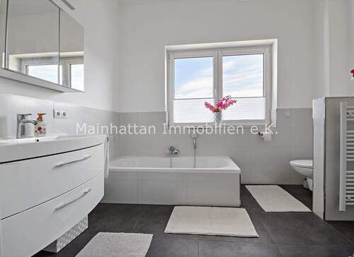 Badezimmer - Doppelhaushälfte mit 172,00 m&sup2; in Schmitten zum Kaufen