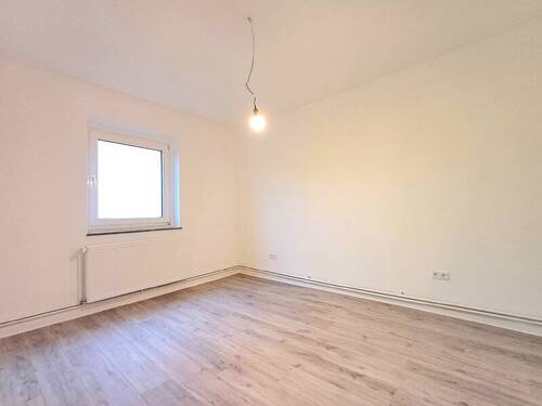 20251128_100003_resized - 