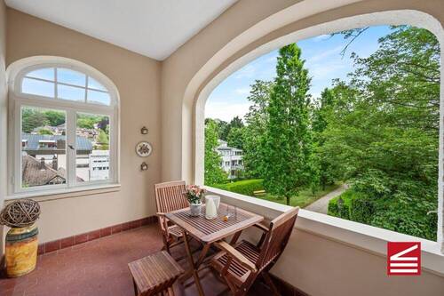 Loggia, Blick auf altes Schloss und Zufahrt - 