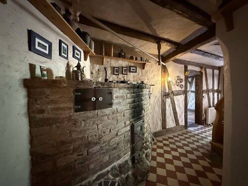 Ofen im Eingang/Flur - Mehrfamilienhaus, Wohnhaus mit 120,00 m&sup2; in Hillscheid zum Kaufen