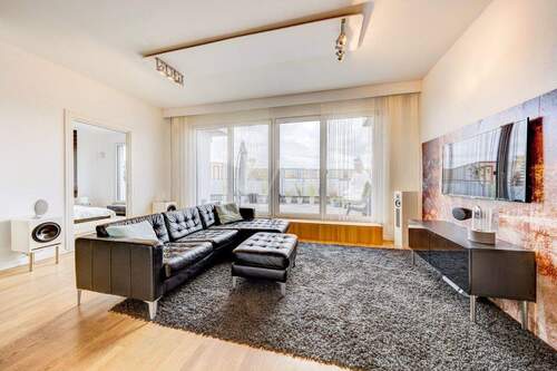 Licht durchfluteter Wohnbereich - 