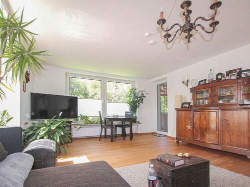 Wohnzimmer - Etagenwohnung mit 85,00 m&sup2; in Herrsching am Ammersee zur Miete