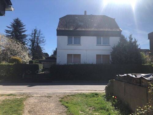 Straßenansicht - Mehrfamilienhaus, Wohnhaus mit 209,00 m&sup2; in Holzwickede zum Kaufen