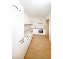 3 Raumwohnung mit verglastem Balkon und Einbauküche - Eisleben Lutherstadt Eisleben