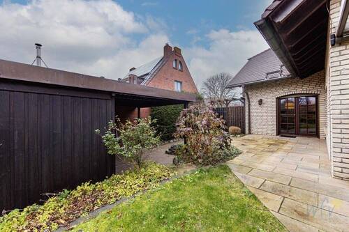 seitlicher Hausblick - 