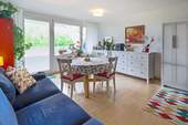 Wohnzimmer - 2 Zimmer Etagenwohnung zum Kaufen in Ludwigsburg Oßweil