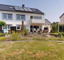 Provisionsfrei für Käufer: Zweifamilienhaus mit Garten und zwei Garagen in Top Lage von Hamm Rhynern