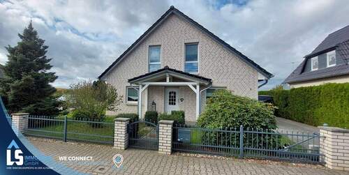 Hausansicht - 5 Zimmer Einfamilienhaus zum Kaufen in Bismark (Altmark)