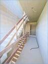 Treppenhaus - Etagenwohnung mit 78,40 m&sup2; in Pulheim zum Kaufen