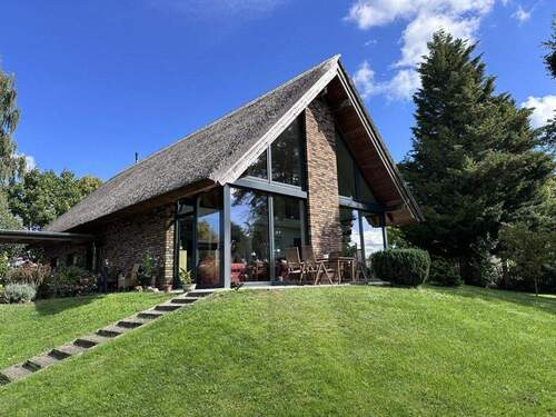 Ansicht Süd-West - eindrucksvolles Architektenhaus mit 1,7 ha Parkgrundstück und Teich in idyllischster Lage am Rande des Nationalparks