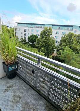 Blick vom Balkon - 1 Zimmer Etagenwohnung in Schönefeld