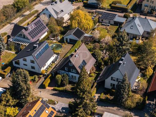 Drohne - Einfamilienhaus mit 192,00 m&sup2; in Erfurt zum Kaufen
