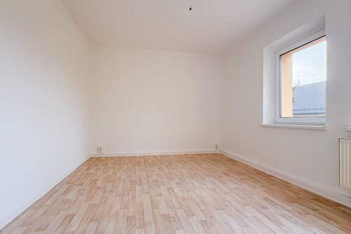 Schlafzimmer - 3 Zimmer Etagenwohnung zur Miete in Zwickau