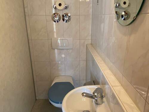 WC - 